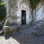 Walk or cycle to the church of Agia Foteini hidden in a cave and the nearby church Agia Anna. Located in the village Avdou.