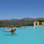 Infinity swimming pool with panoramic view to Avdou